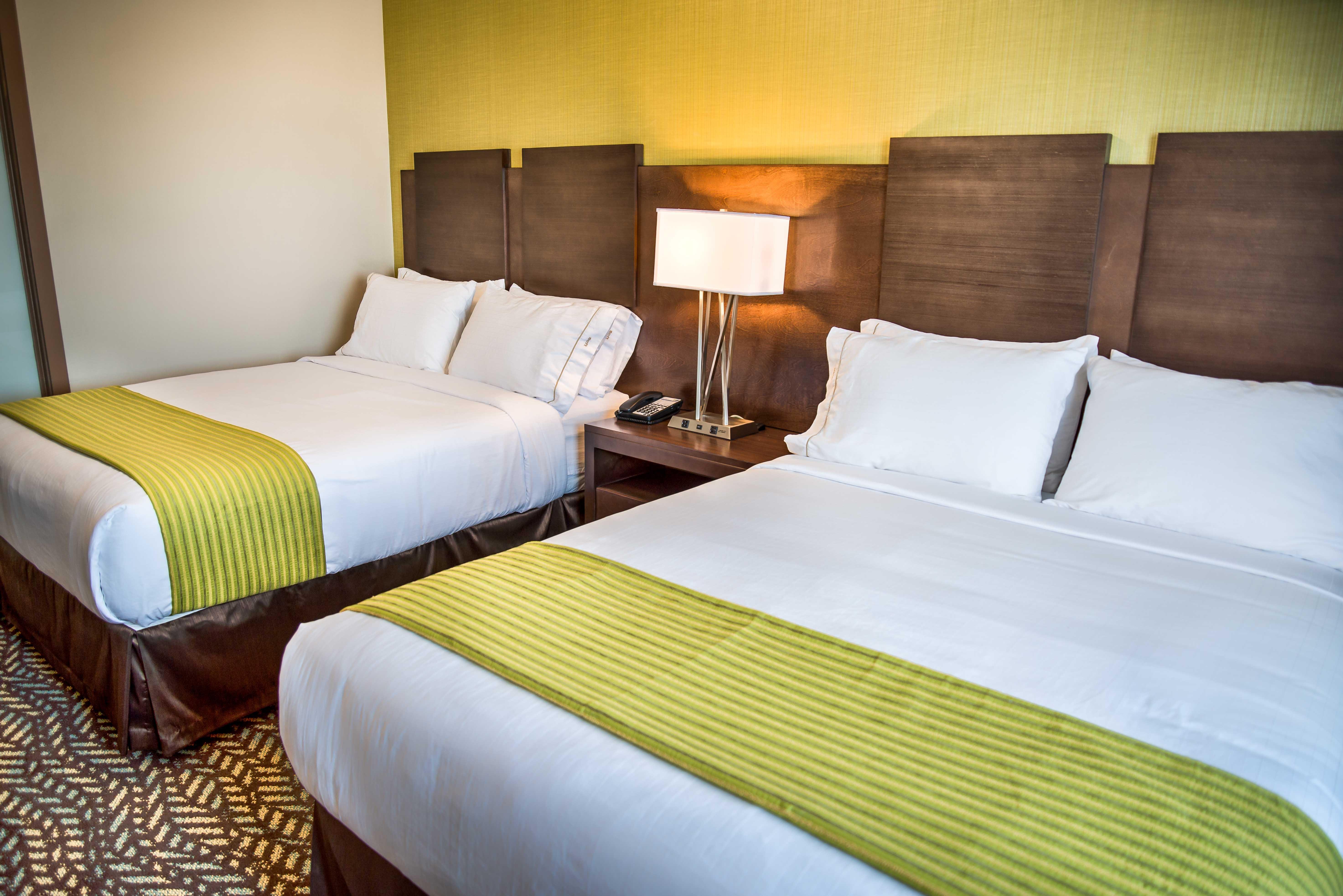 Holiday Inn Express & Suites Spruce Grove - Stony Plain By Ihg Esterno foto
