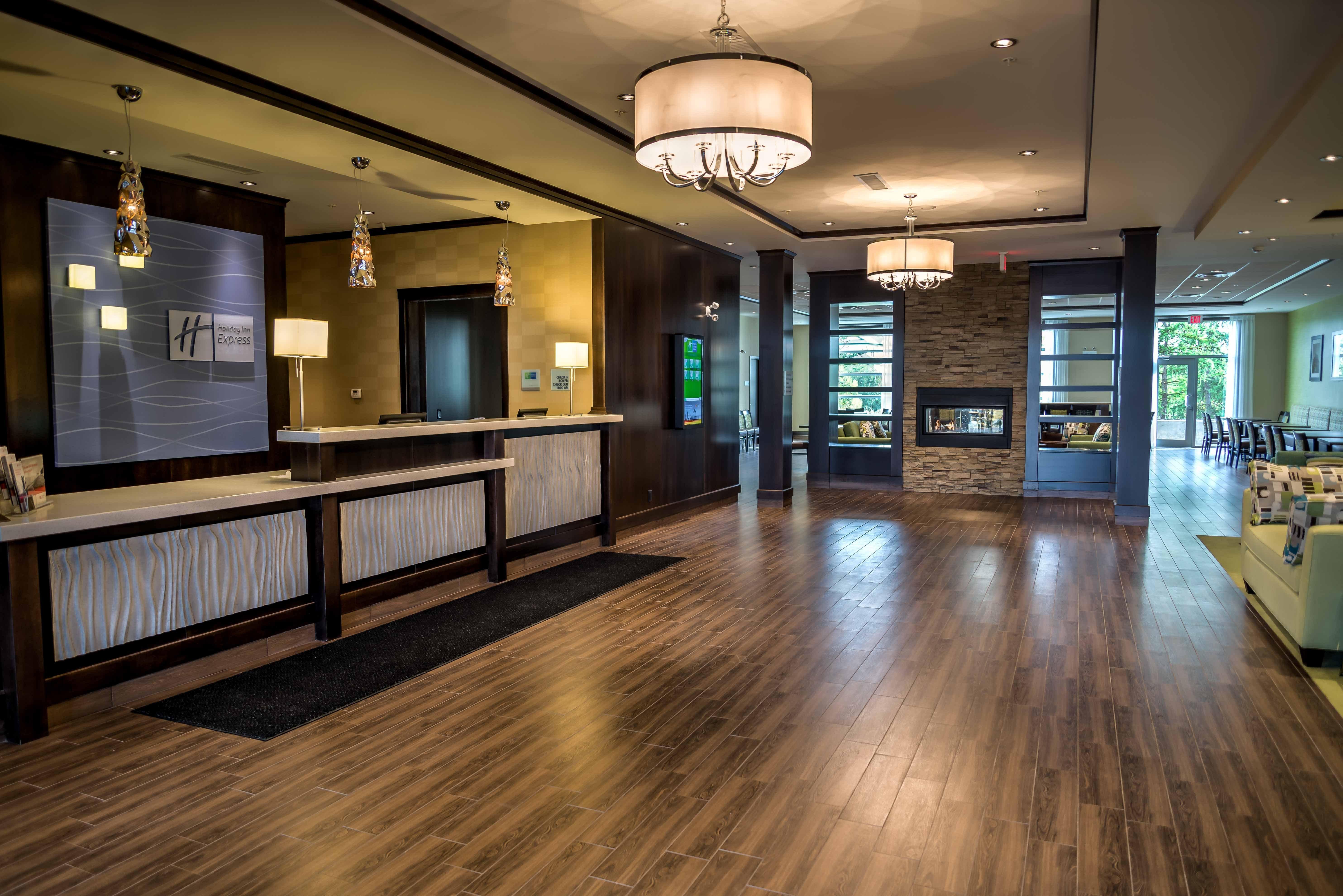 Holiday Inn Express & Suites Spruce Grove - Stony Plain By Ihg Esterno foto